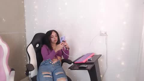 salome_horny3 online show from September 14, 2025, 7:57 pm