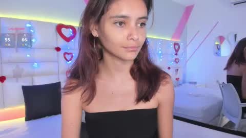 Snapshot of salome_rouse chatting on December 23, 2024, 7:41 pm Salome Rose online show from December 23, 2024, 7:41 pm