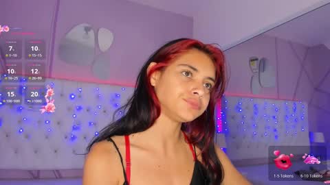 Snapshot of salome_rouse chatting on February 18, 2025, 1:33 pm Salome Rose online show from February 18, 2025, 1:33 pm