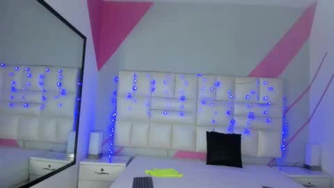 Snapshot of salome_rouse chatting on October 10, 2025, 9:25 pm Salome Rose online show from October 10, 2025, 9:25 pm