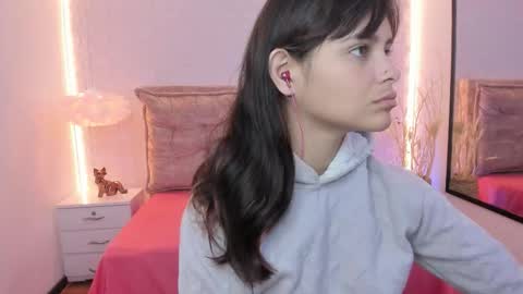 Salome Rose online show from January 18, 2026, 12:53 pm