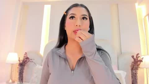 Snapshot of salomebell chatting on October 1, 2025, 8:59 pm   online show from October 1, 2025, 8:59 pm