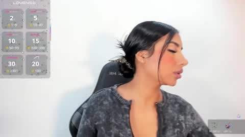   online show from December 22, 2025, 8:39 pm