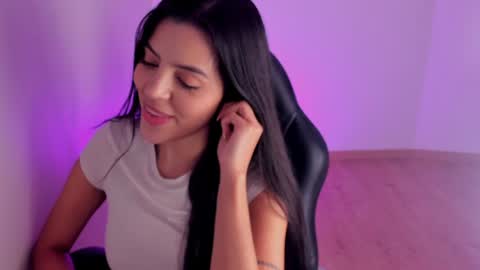 Snapshot of salomee_11 chatting on December 6, 2024, 3:19 am salo online show from December 6, 2024, 3:19 am