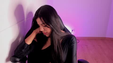 Snapshot of salomee_11 chatting on December 10, 2024, 3:20 am salo online show from December 10, 2024, 3:20 am