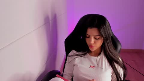 Snapshot of salomee_11 chatting on December 11, 2024, 4:18 am salo online show from December 11, 2024, 4:18 am