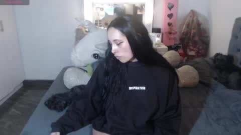 Snapshot of salomefox2 chatting on September 16, 2025, 12:22 am yenny online show from September 16, 2025, 12:22 am