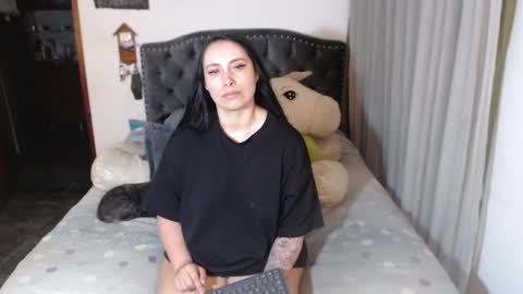 Snapshot of salomefox2 chatting on May 12, 2026, 5:04 am yenny online show from May 12, 2026, 5:04 am