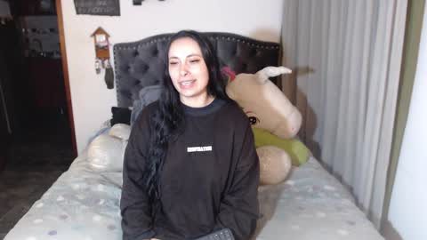 Snapshot of salomefox2 chatting on May 19, 2026, 3:24 am yenny online show from May 19, 2026, 3:24 am
