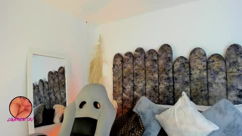 Snapshot of salomesimos1 chatting on October 8, 2025, 11:02 pm Salome online show from October 8, 2025, 11:02 pm