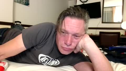 Snapshot of salsapaul chatting on January 1, 2025, 10:00 am salsapaul online show from January 1, 2025, 10:00 am