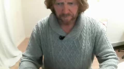 Saltimbanquier  Salt  ou  Banquier  online show from December 12, 2024, 12:44 pm