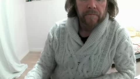Saltimbanquier  Salt  ou  Banquier  online show from February 9, 2025, 12:08 pm