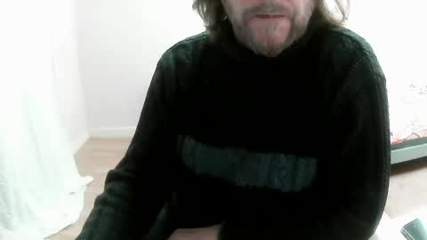 Saltimbanquier  Salt  ou  Banquier  online show from March 7, 2025, 8:13 am