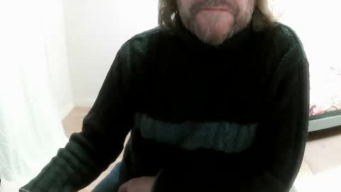 Saltimbanquier  Salt  ou  Banquier  online show from March 11, 2025, 7:26 am
