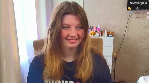 Snapshot of salut_love chatting on September 21, 2025, 12:29 pm Ruby online show from September 21, 2025, 12:29 pm