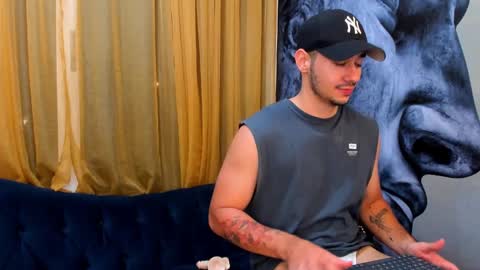 Snapshot of salvatore_costa chatting on February 2, 2025, 1:45 am Salvatore online show from February 2, 2025, 1:45 am