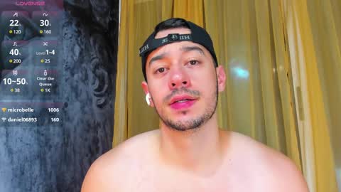 Snapshot of salvatore_costa chatting on March 8, 2025, 12:11 am Salvatore online show from March 8, 2025, 12:11 am