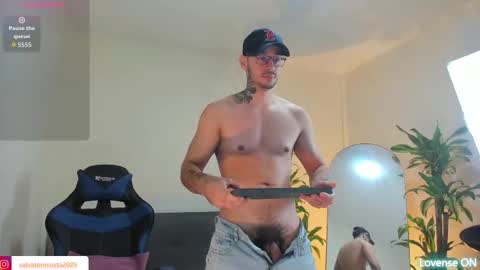 Salvatore online show from November 14, 2025, 3:49 am