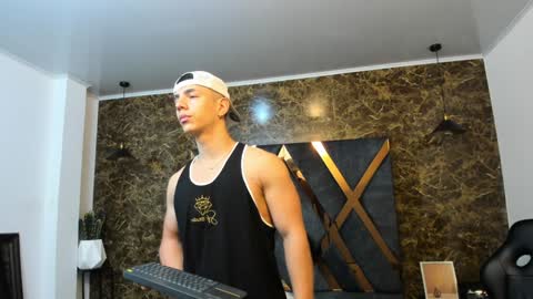 Snapshot of salvatore_damore chatting on January 13, 2025, 11:08 am SALVATORE online show from January 13, 2025, 11:08 am