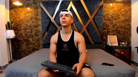 Snapshot of salvatore_damore chatting on January 16, 2025, 11:26 am SALVATORE online show from January 16, 2025, 11:26 am