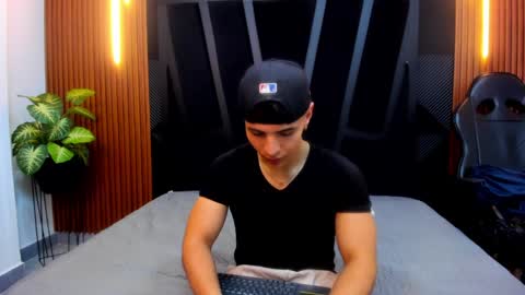 Snapshot of salvatore_damore chatting on January 23, 2025, 8:13 pm SALVATORE online show from January 23, 2025, 8:13 pm