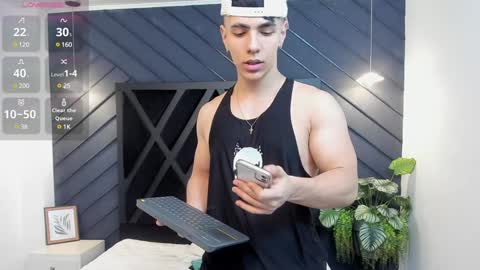 Snapshot of salvatore_damore chatting on February 5, 2025, 2:26 pm SALVATORE online show from February 5, 2025, 2:26 pm