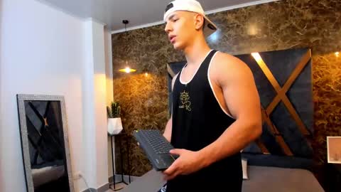 Snapshot of salvatore_damore chatting on February 10, 2025, 11:36 am SALVATORE online show from February 10, 2025, 11:36 am