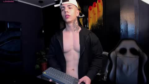 Snapshot of salvatore_damore chatting on September 22, 2025, 11:12 am SALVATORE online show from September 22, 2025, 11:12 am