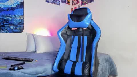 Snapshot of salvatore_dereck chatting on March 10, 2026, 1:10 am online show from March 10, 2026, 1:10 am