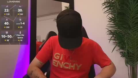 Snapshot of salvatore_muller chatting on September 30, 2025, 11:43 pm Salvatore online show from September 30, 2025, 11:43 pm