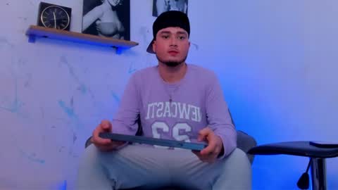 Snapshot of salvatore_muller chatting on October 12, 2025, 6:23 am Salvatore online show from October 12, 2025, 6:23 am