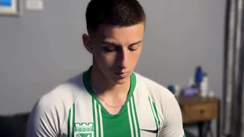 Snapshot of salvatore_romanoo chatting on February 12, 2026, 2:17 am Salvatore online show from February 12, 2026, 2:17 am