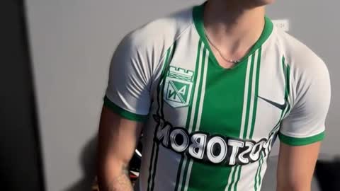 Snapshot of salvatore_romanoo chatting on February 14, 2026, 1:13 am Salvatore online show from February 14, 2026, 1:13 am