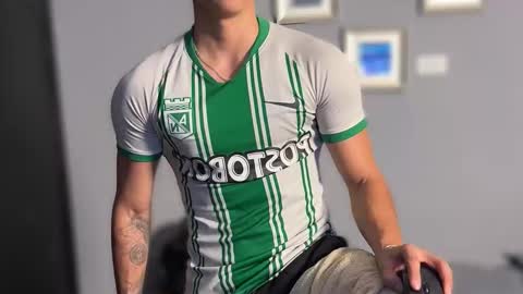 Snapshot of salvatore_romanoo chatting on March 1, 2026, 3:08 am Salvatore online show from March 1, 2026, 3:08 am