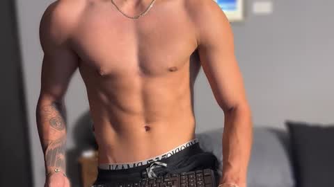 Snapshot of salvatore_romanoo chatting on March 2, 2026, 5:08 am Salvatore online show from March 2, 2026, 5:08 am