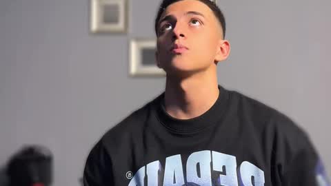 Snapshot of salvatore_romanoo chatting on March 2, 2026, 7:15 am Salvatore online show from March 2, 2026, 7:15 am