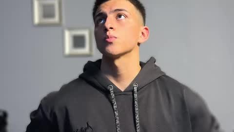 Snapshot of salvatore_romanoo chatting on March 8, 2026, 4:16 am Salvatore online show from March 8, 2026, 4:16 am