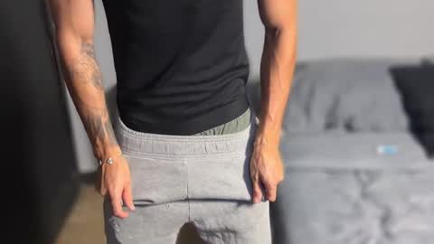 Snapshot of salvatore_romanoo chatting on March 20, 2026, 4:06 am Salvatore online show from March 20, 2026, 4:06 am