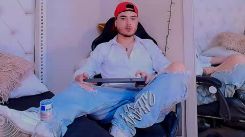  Salvatore online show from February 10, 2026, 9:30 pm