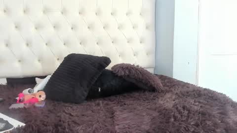 saly moon online show from September 15, 2025, 6:08 pm