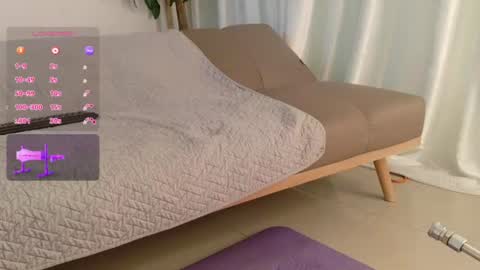 saly_moon1 online show from June 10, 2026, 11:46 pm