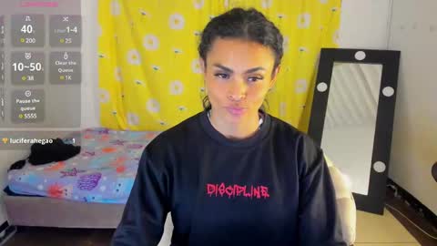 Snapshot of sam_diva chatting on January 21, 2025, 2:33 am SAM online show from January 21, 2025, 2:33 am