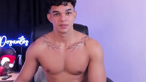 Snapshot of sam_dosantos chatting on December 13, 2024, 7:47 am llll sammu llll online show from December 13, 2024, 7:47 am