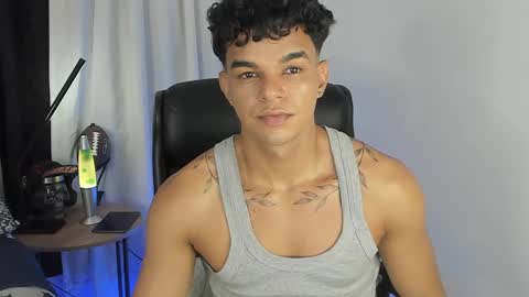 Snapshot of sam_dosantos chatting on February 12, 2025, 3:29 am llll sammu llll online show from February 12, 2025, 3:29 am