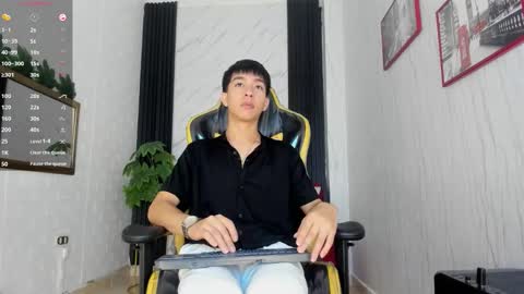 Snapshot of sam_kato chatting on November 10, 2025, 7:46 pm S A M online show from November 10, 2025, 7:46 pm