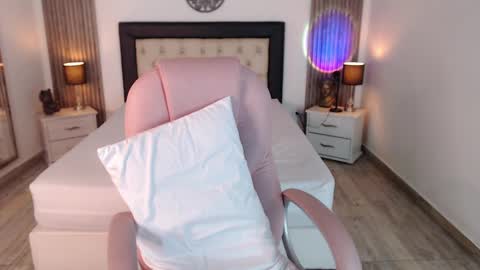 SAM MANSON online show from December 27, 2024, 7:03 pm
