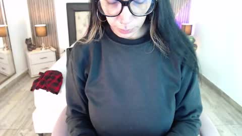 SAM MANSON online show from January 7, 2025, 11:58 am