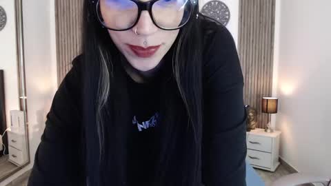 SAM MANSON online show from January 14, 2025, 3:26 pm