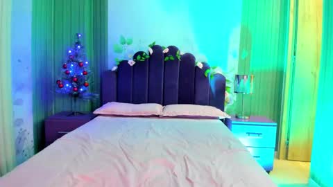 Snapshot of sam_naughty18 chatting on December 6, 2024, 4:28 pm sam_naughty18 online show from December 6, 2024, 4:28 pm